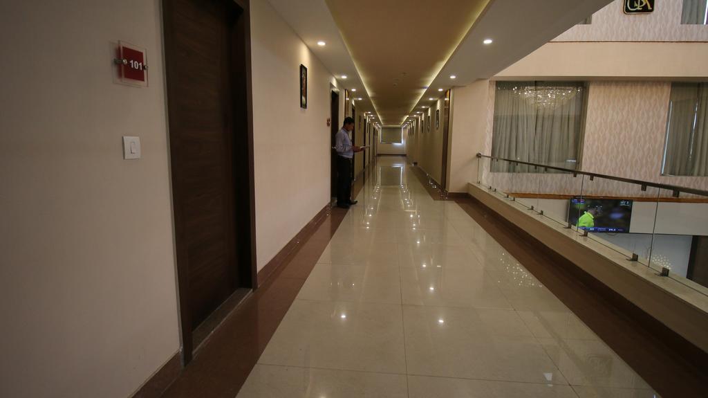 Hotel Jsr Continental Dehradun Luaran gambar