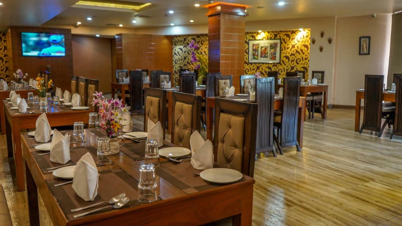 Hotel Jsr Continental Dehradun Luaran gambar