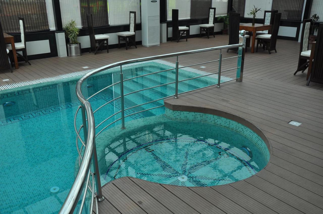 Hotel Jsr Continental Dehradun Luaran gambar