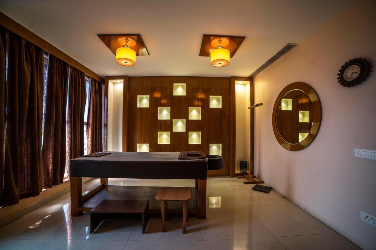 Hotel Jsr Continental Dehradun Luaran gambar